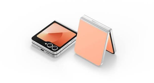 Samsung Galaxy Z Flip6 256GB (UK Edition) - Image 2